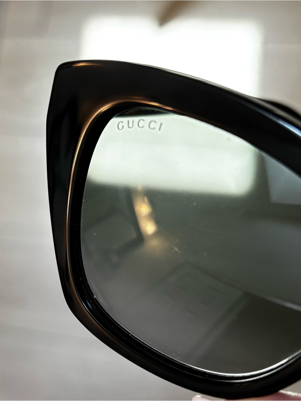 Gucci Black Oversized Women's Sunglasses - Picture 11 of 11